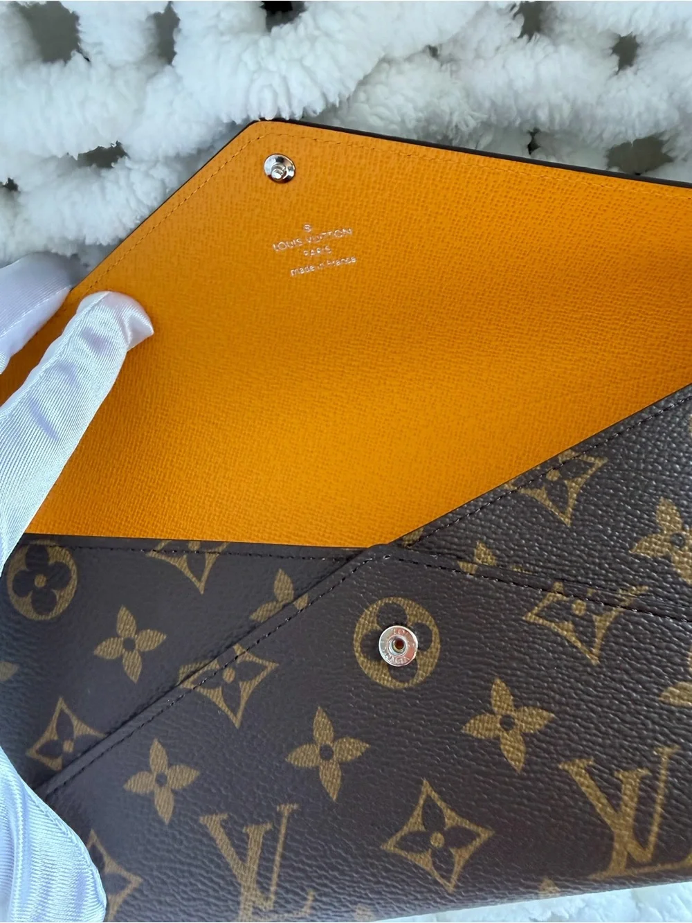 Louis Vuitton authentic louis